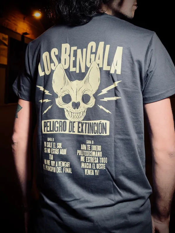 Camiseta "Calavera Extinción"